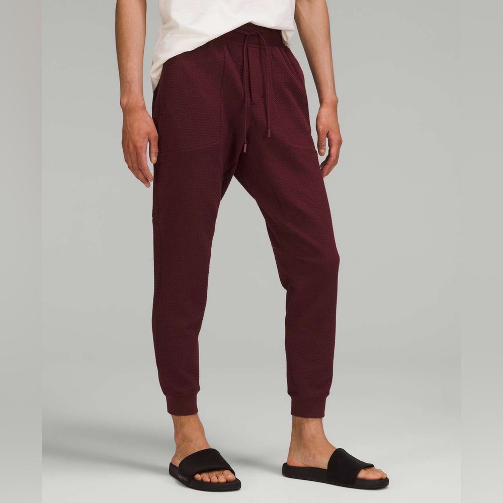 Lululemon At Ease Jogger Red Merlot Textured Knit Sweatpants Men Small